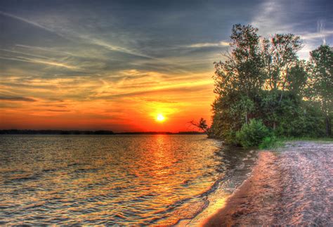  Das rote Meer: Ein malerischer Anblick der Natur!